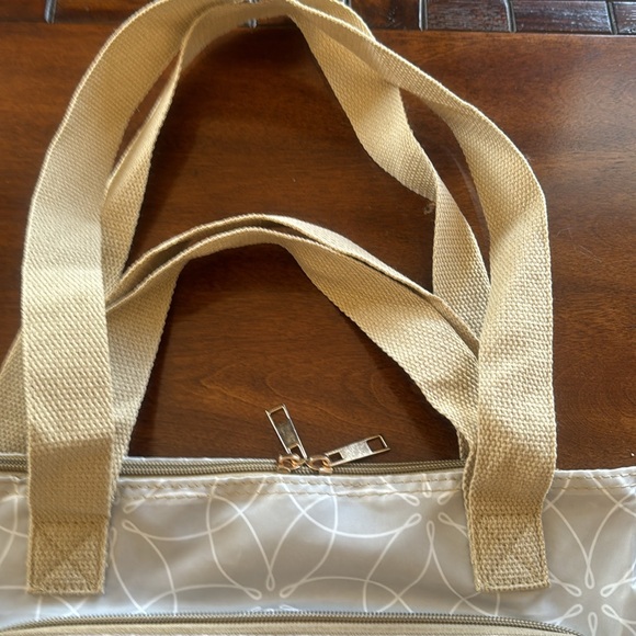 New DSW Foldable Tote. - Picture 6 of 12